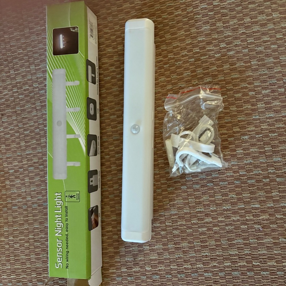 Sensor Night Light with Accessories